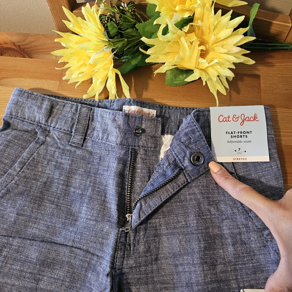 Cat & Jack - Boys' Flat Front 'Above The Knee' Chambray Shorts Size 7 - Picture 11 of 14